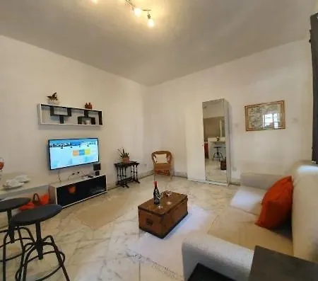 Private Studio Homestay *